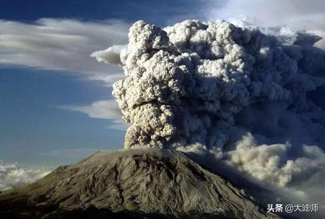 刚果（金）东部火山喷发，日常中的不寻常事件