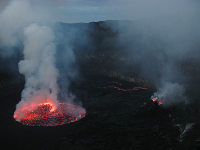 刚果（金）东部火山喷发，应对步骤指南及实时喷发情况关注