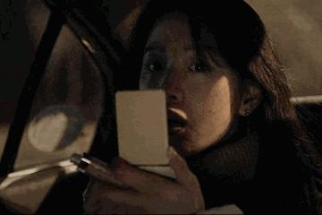 女子打车送包裹背后的神秘故事，的哥警觉报警揭示小巷奇遇小店的秘密