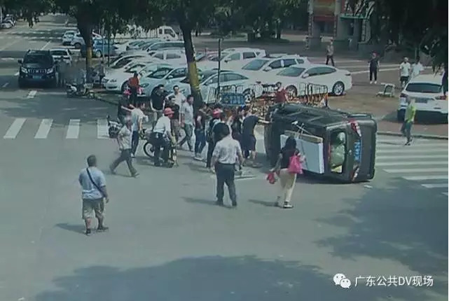 英雄再现！白发爷爷展现时代价值的英勇救援行动