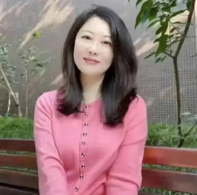 中央大规模置换存量隐性债务，科技重塑未来，智能解决方案引领新生活新篇章