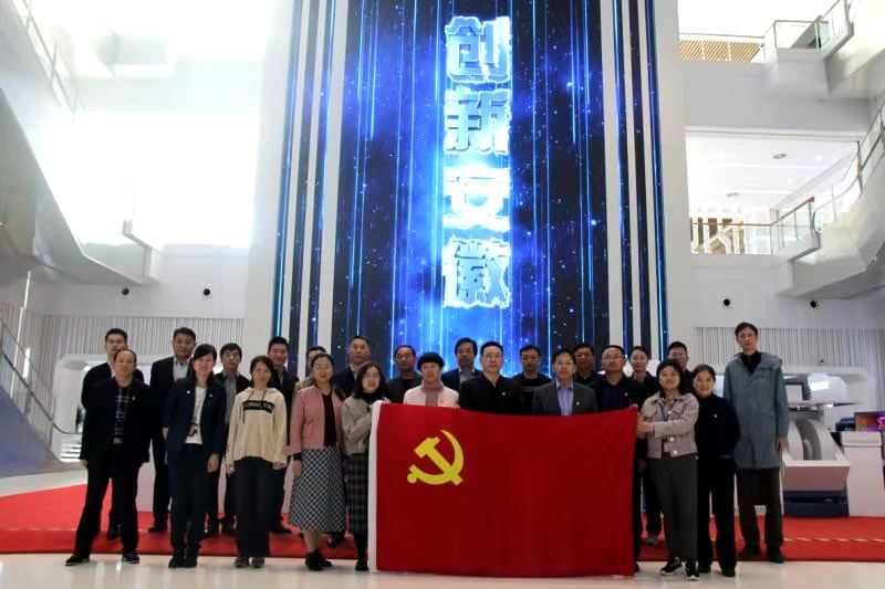 什邡最新新闻，高科技产品引领未来，科技魅力改变生活体验报道