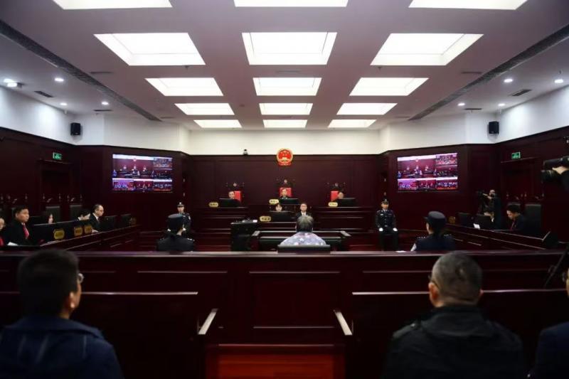 余华英拐卖儿童案宣判，小巷深处的秘密小店背后的悲剧探秘