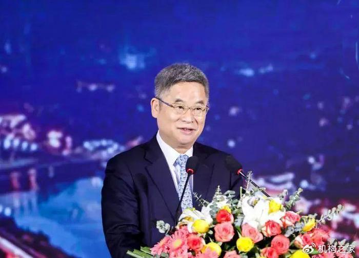 香飘飘总经理辞职背后的故事与小巷特色小店探秘揭秘