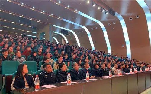 王振华最新发现，小巷深处的独特风味揭秘