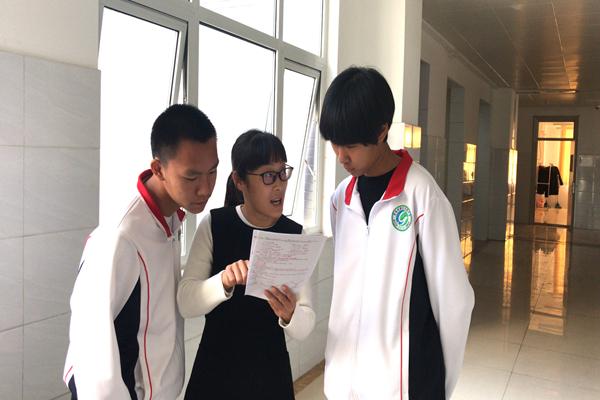 最新师德案例展示，见证教师崇高精神的力量