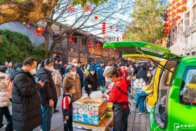 中央关注，巷弄深处的独特风味——小巷中的特色小店揭秘