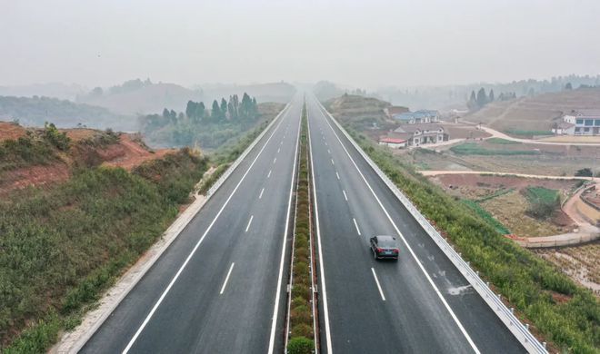 国道247线最新动态，一路前行，成就梦想之路