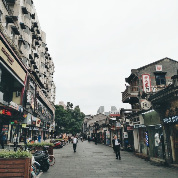 金绍平最新动态揭秘，小巷深处的独特风味探秘之旅
