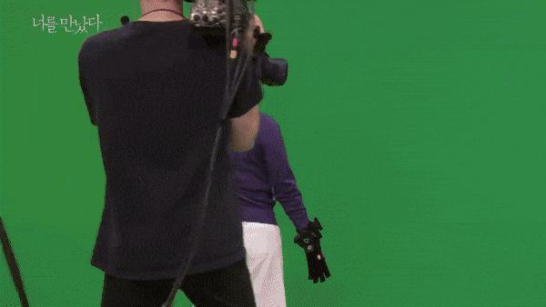 最新游戏VR，虚拟世界中的真实情感体验