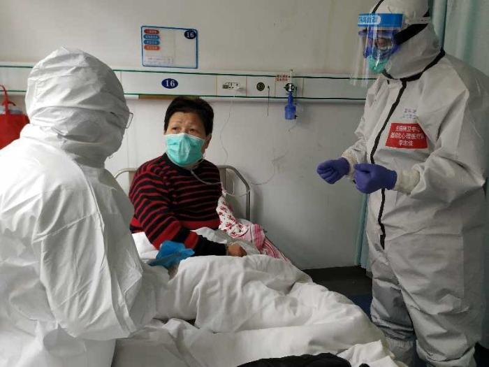 防护服最新，自然美景之旅的必备装备与轻松体验