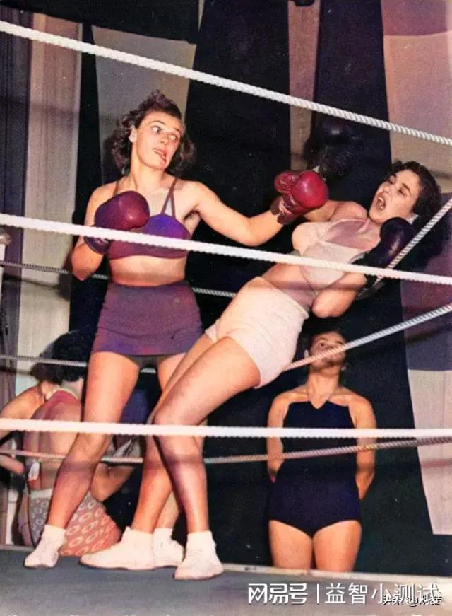 女子拳击比赛视频，小巷深处的热血激情之战