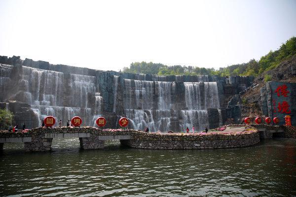 横店景区新门票价格探秘，家庭欢乐之旅启程