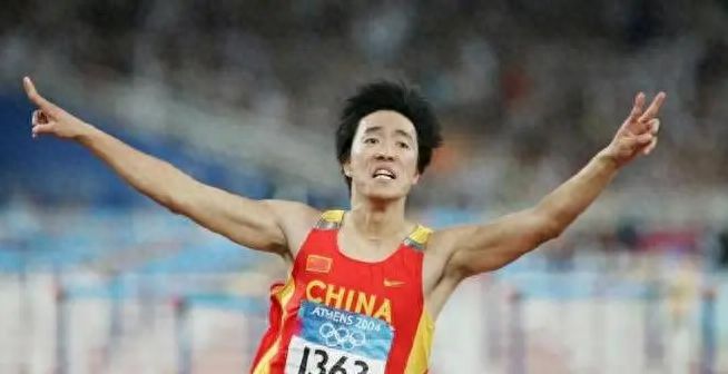 重温辉煌时刻，刘翔在2008年的速度与激情比赛视频回顾