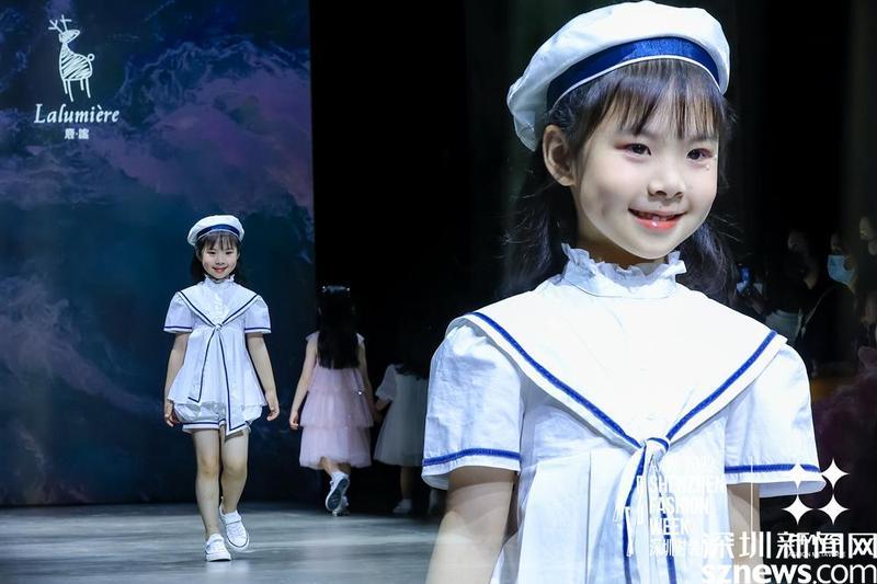 海军电影，乘风破浪，展现海洋之梦，领略海军风采的魅力瞬间