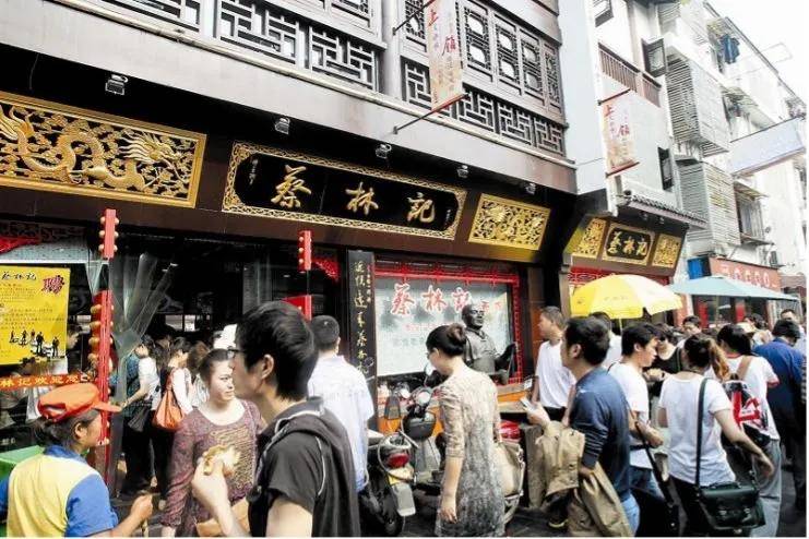 满城小时工资讯，巷弄深处的美食奇遇探索