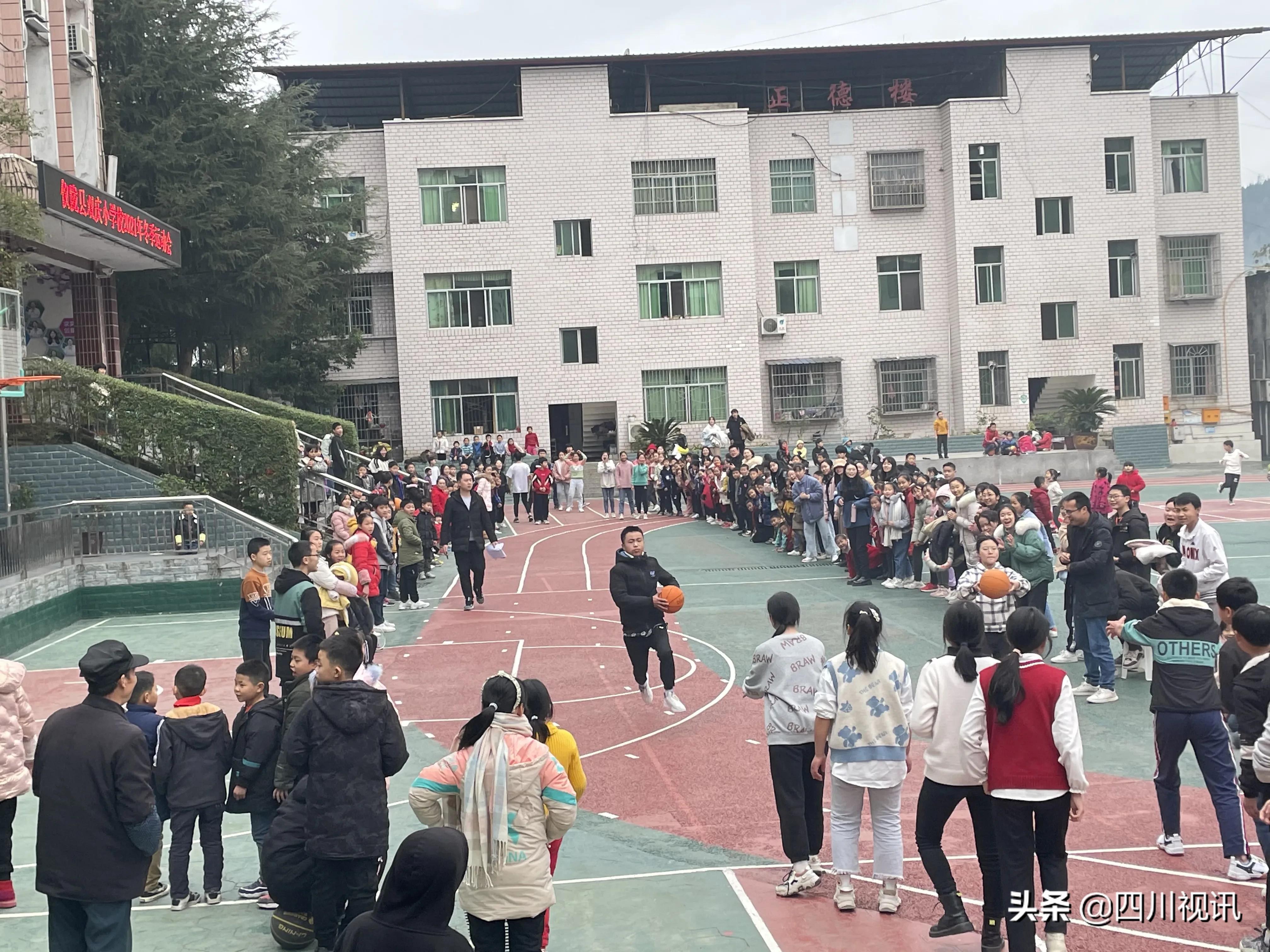 耐克足球比赛，运动激情与品牌魅力的巅峰对决