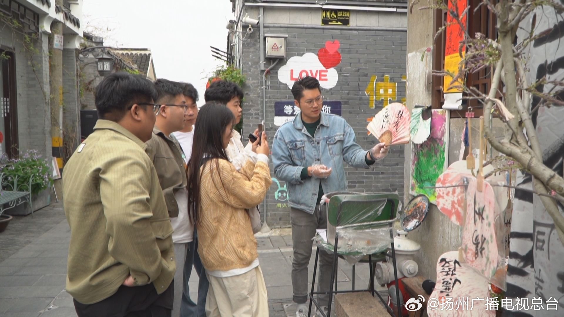 青年大学生最新答案揭秘，小巷深处的独特风味探秘