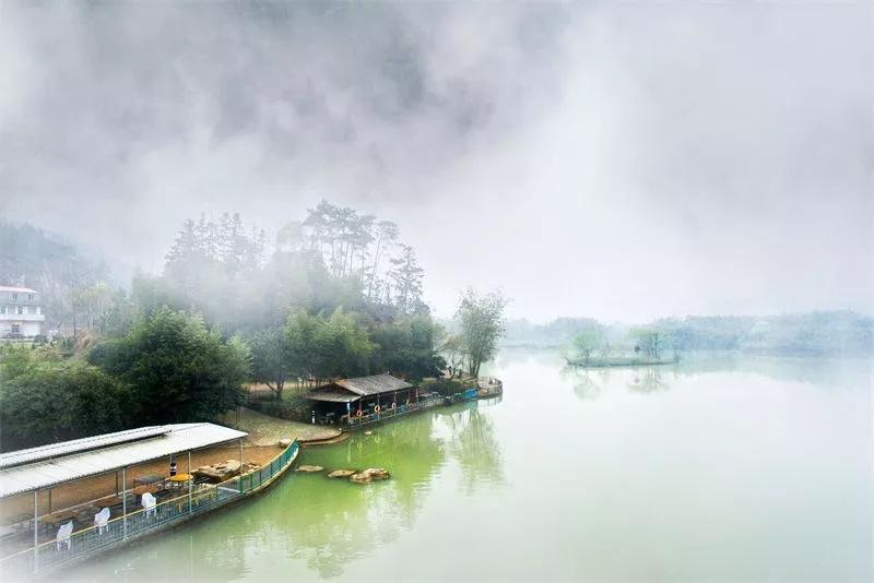 深圳房产政策更新，探索自然美景与内心平和的旅程启动