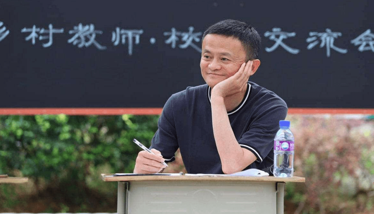 白手最新观点的阐述解析