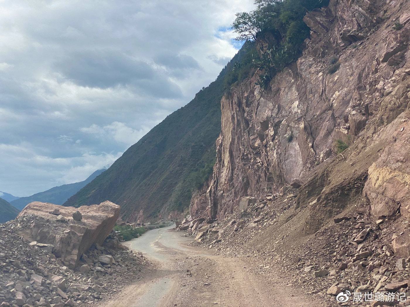 德贡公路最新路况，科技智能驾驭，路况实时掌握