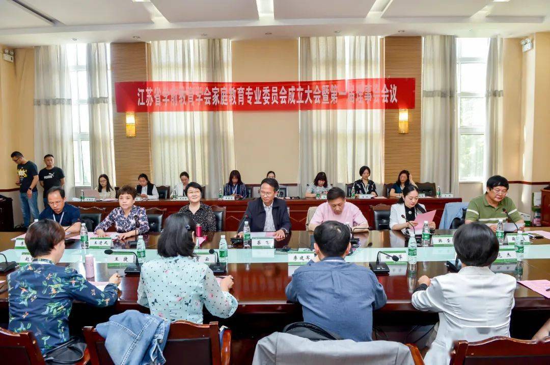 鼎湖招聘网最新招聘信息，启程人生新征程，学习变化，拥抱自信与成就