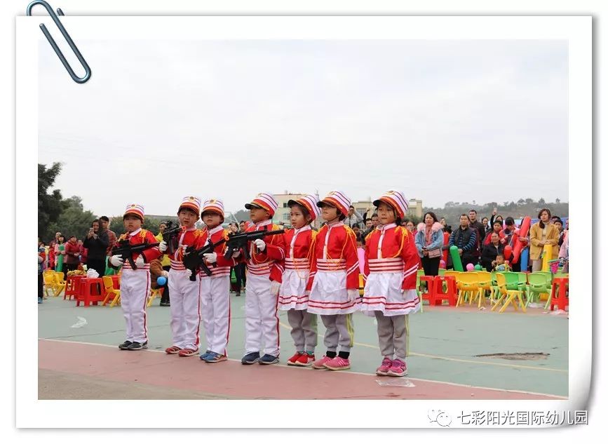 最新升旗仪式庄严展现，神圣时刻尽在视频之中