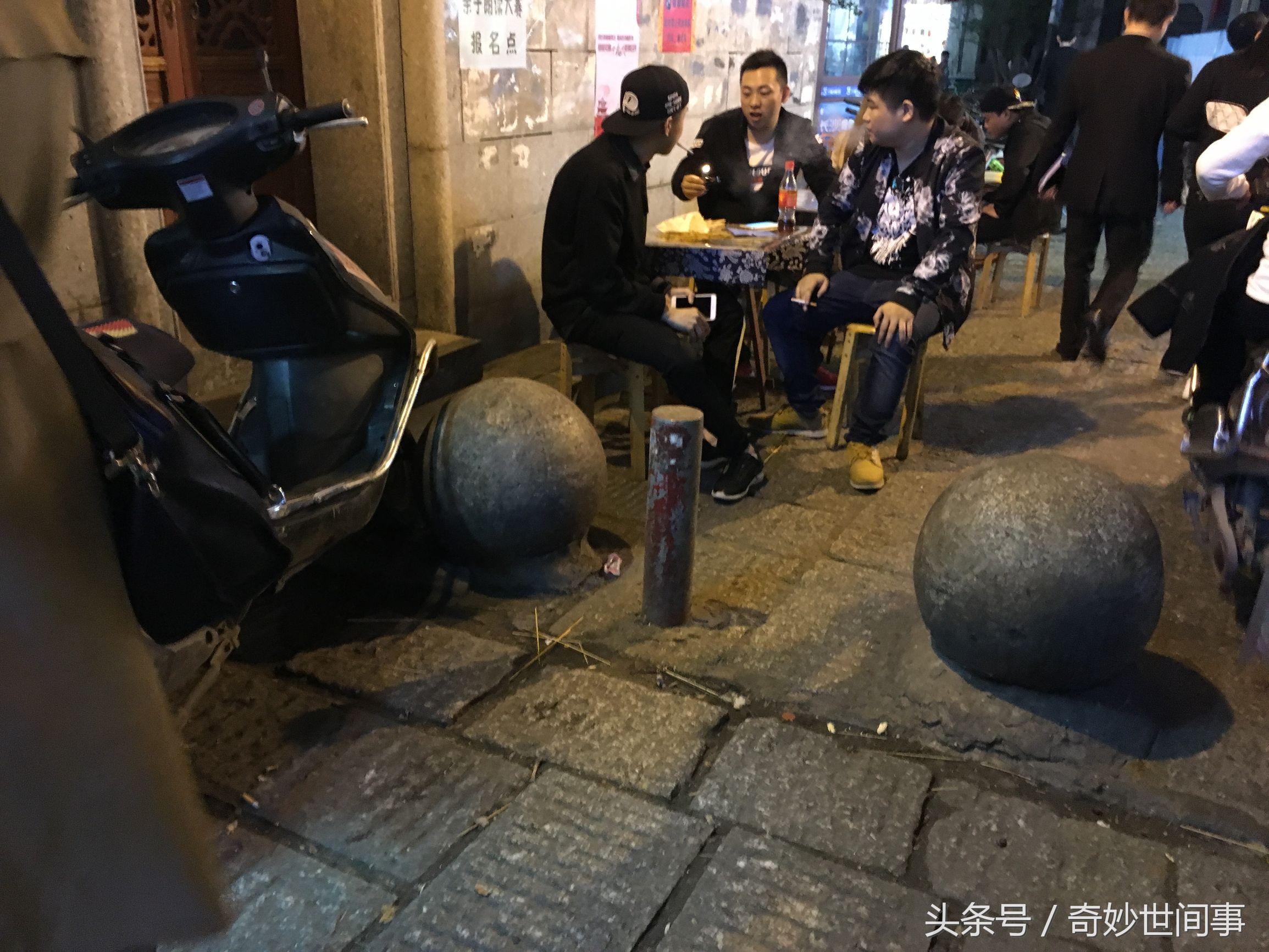 百度新闻热点，小巷深处的隐藏版特色小店惊艳亮相