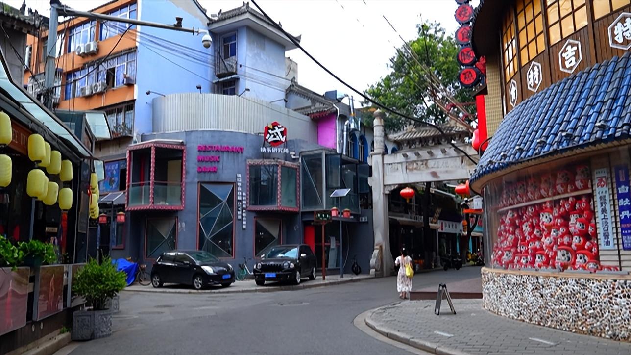 探索特色小店故事，最新三层别墅设计图，小巷中的隐藏宝藏