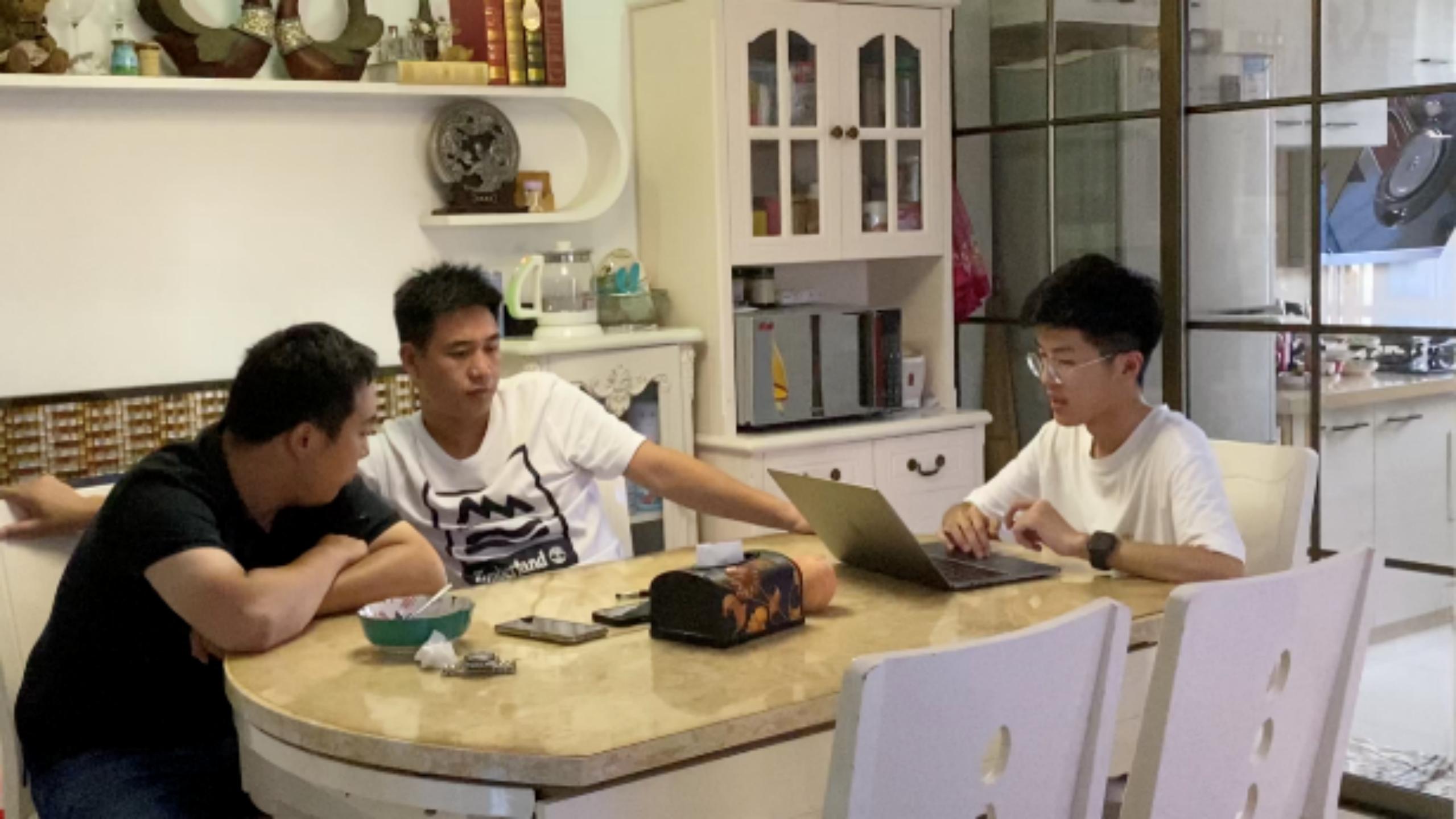 致富经最新视频，高科技产品引领未来，前沿科技助力生活变革